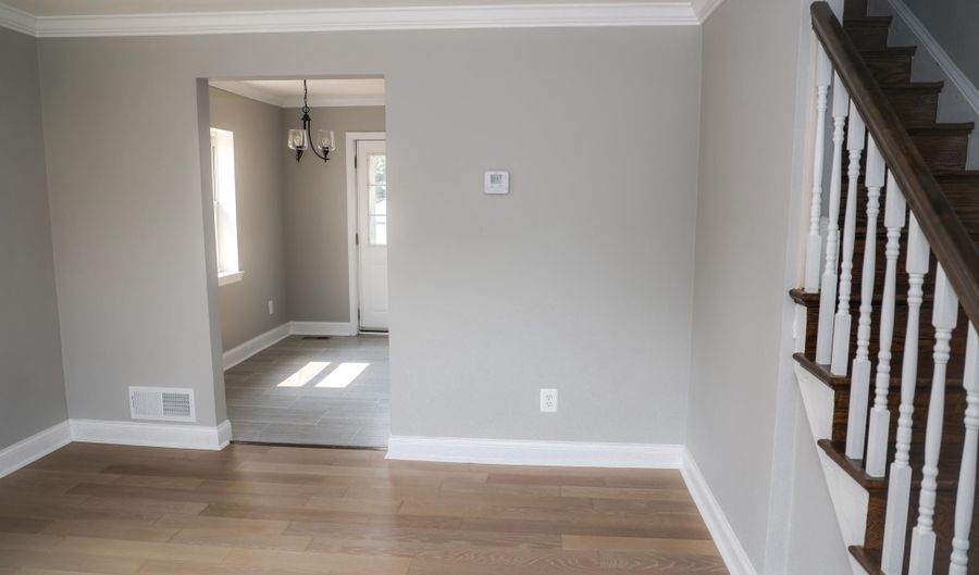 3007 16TH Rd S, Arlington, VA 22204 - 2 Beds, 2 Bath