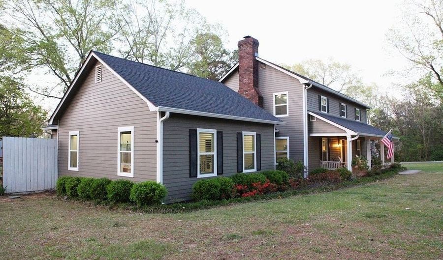 24 Shoemaker Dr, Batesville, AR 72501 - 4 Beds, 4 Bath