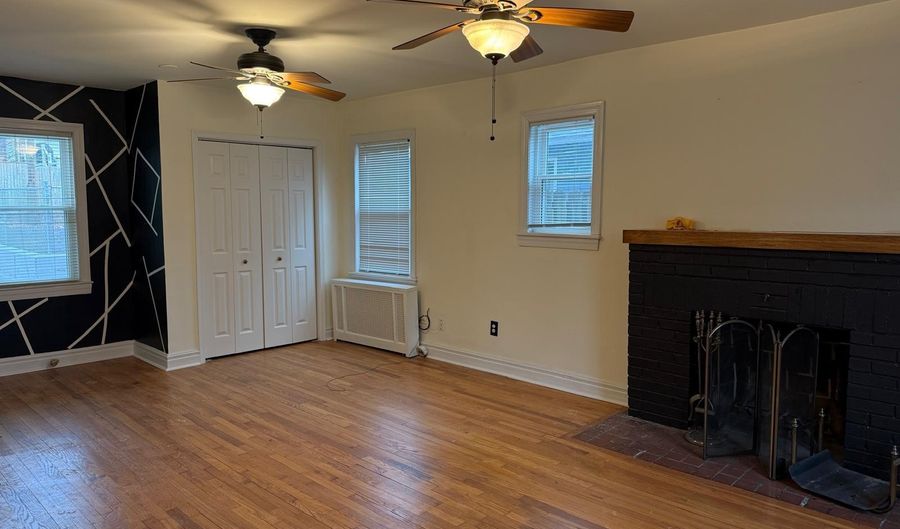 2211 32ND Pl SE, Washington, DC 20020 - 7 Beds, 5 Bath