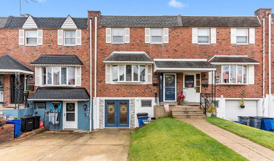 12705 MEDFORD Rd, Philadelphia, PA 19154 - 3 Beds, 2 Bath