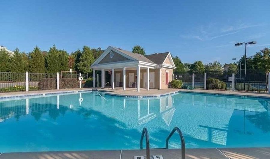 1012 Whittington Way, Alpharetta, GA 30004 - 3 Beds, 4 Bath
