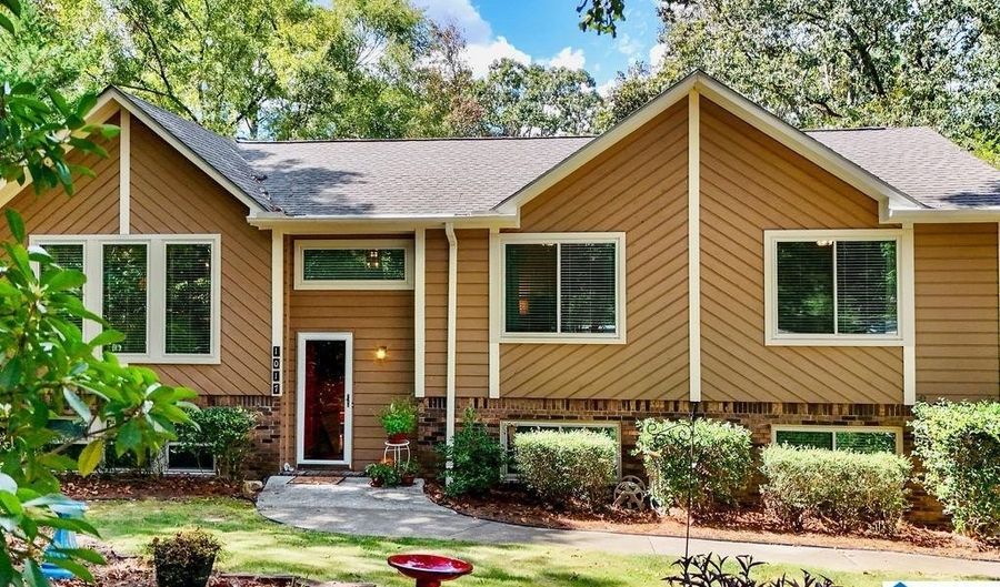 1017 FRANKS Cir, Alabaster, AL 35007 - 4 Beds, 3 Bath