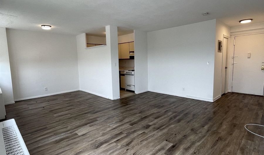 1225 KENNEDY Blvd 12H, Bayonne, NJ 07002 - 1 Beds, 1 Bath