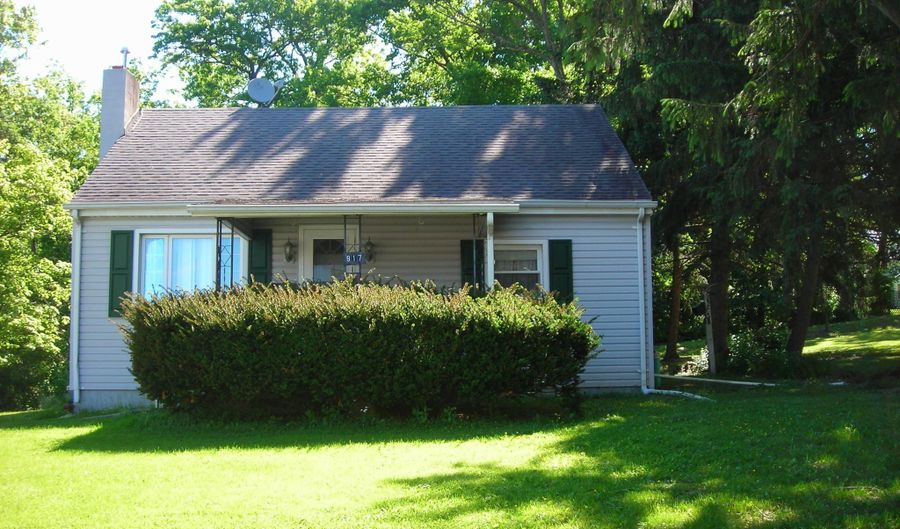 917 Shand Ave, Altoona, PA 16602 - 3 Beds, 1 Bath