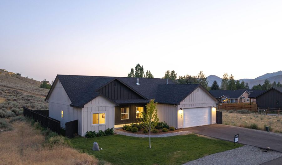 155 Cowcatcher Loop, Bellevue, ID 83313 - 3 Beds, 2 Bath