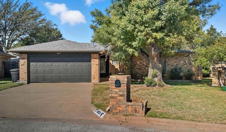 3826 Earls Cv, Abilene, TX 79606 - 3 Beds, 2 Bath