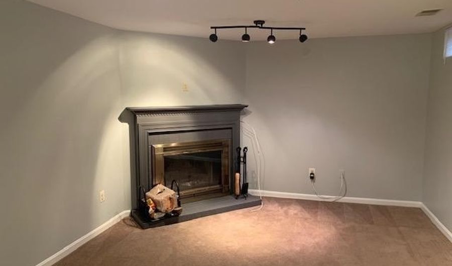 1020 WESTLAKE Dr, Bowie, MD 20721 - 3 Beds, 4 Bath