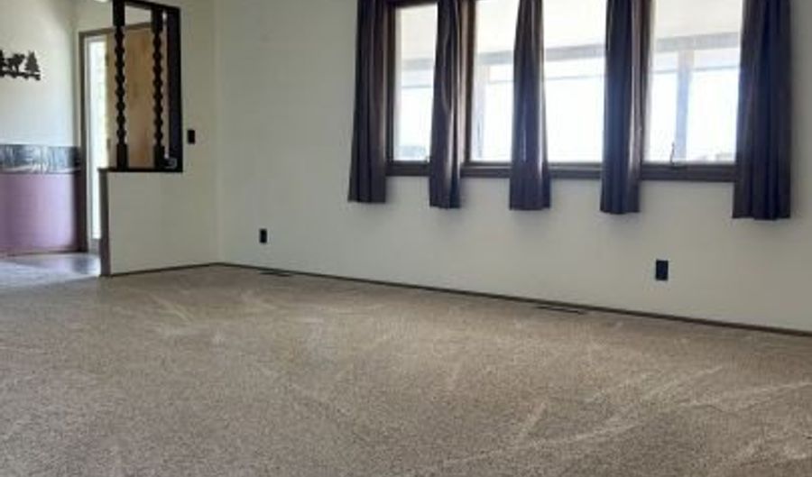 3771 W US HWY 212, Ashland, MT 59003 - 3 Beds, 3 Bath