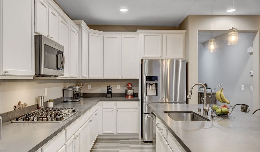 10566 Cloud Whisper Dr, Las Vegas, NV 89135 - 4 Beds, 4 Bath
