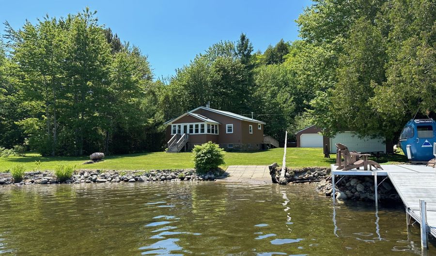 26 Tabert Ln, Belgrade, ME 04917 - 3 Beds, 2 Bath