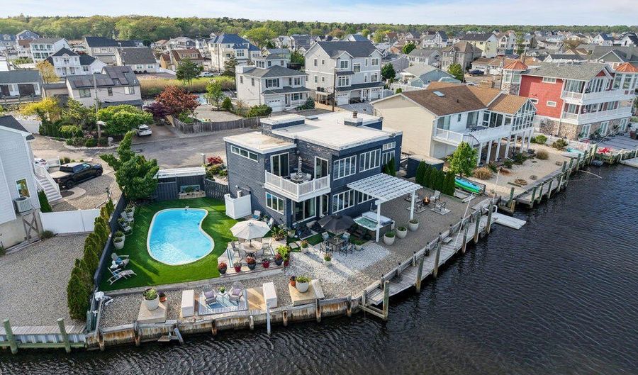 265 Cypress Dr, Bayville, NJ 08721 - 4 Beds, 3 Bath