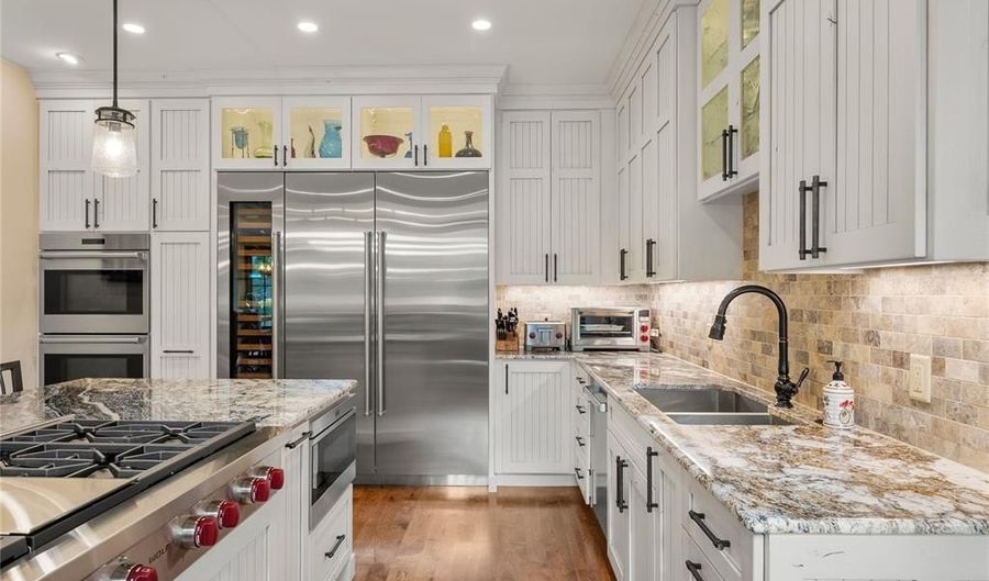 104 N GOLD FLAKE Ter, Breckenridge, CO 80424 - 5 Beds, 5 Bath
