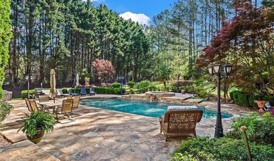 2120 Blackheath Trce, Alpharetta, GA 30005 - 6 Beds, 10 Bath