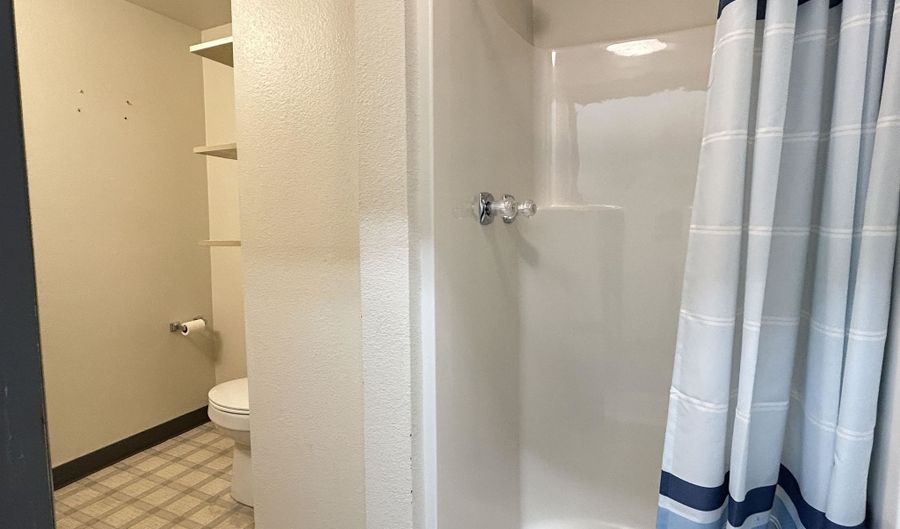 34 SE Main St, Blackfoot, ID 83221 - 0 Beds, 0 Bath