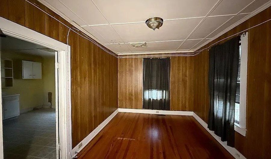 517 Barnwell St, Calhoun Falls, SC 29628 - 2 Beds, 1 Bath