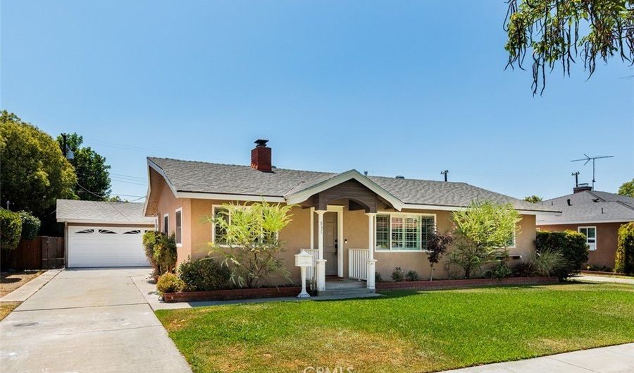 837 S Clementine St, Anaheim, CA 92805 - 4 Beds, 2 Bath