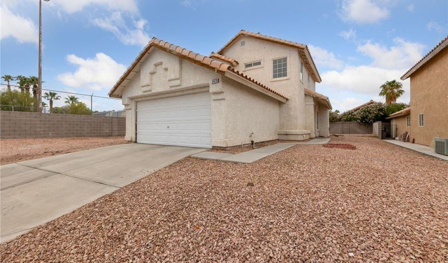5428 Maddox Ave, Las Vegas, NV 89107 - 4 Beds, 3 Bath
