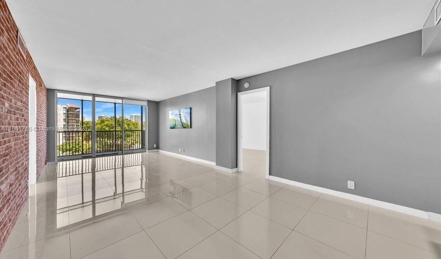 3101 N Country Club Dr 512, Aventura, FL 33180 - 2 Beds, 2 Bath