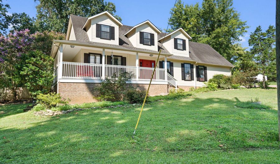 544 Holt St, Athens, TN 37303 - 4 Beds, 4 Bath