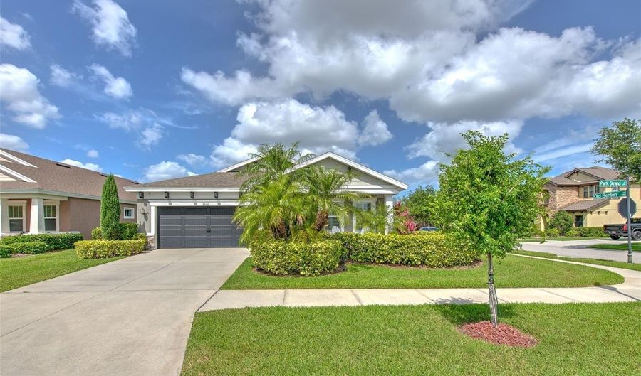 6540 PARK STRAND Dr, Apollo Beach, FL 33572 - 4 Beds, 2 Bath