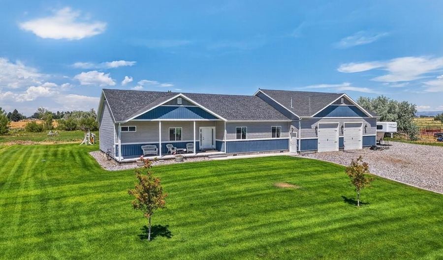 204 E 135 N, Blackfoot, ID 83221 - 4 Beds, 2 Bath