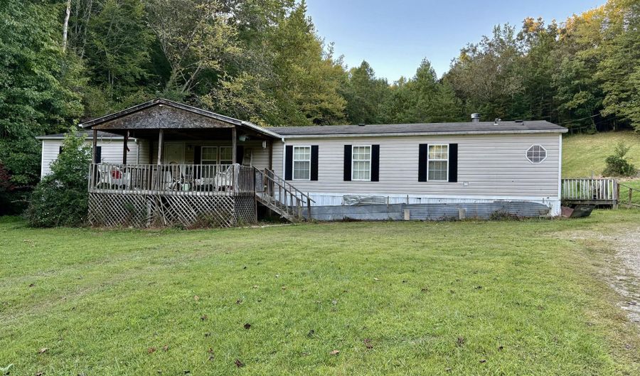 371 Jarvis Branch Rd, Barbourville, KY 40906 - 4 Beds, 2 Bath