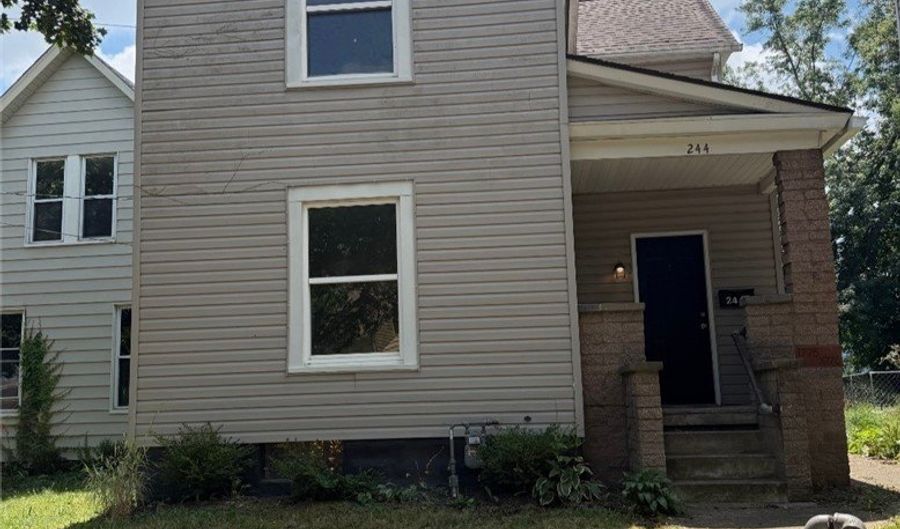 244 Arch St, Akron, OH 44304 - 3 Beds, 1 Bath