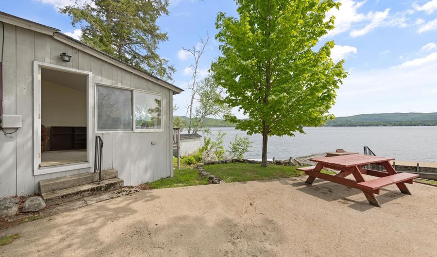 998 W Shore Rd, Bristol, NH 03222 - 4 Beds, 2 Bath
