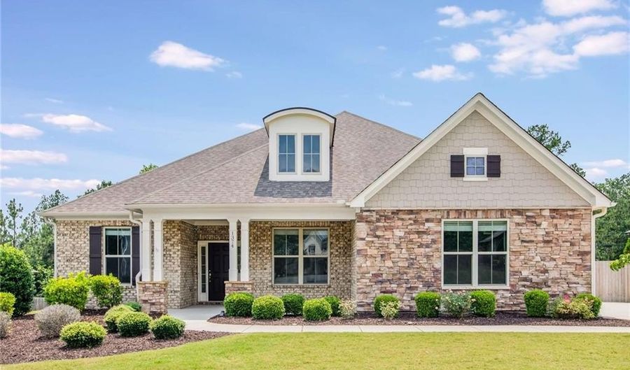 1374 Highland Wood Ct, Auburn, GA 30011 - 3 Beds, 2 Bath