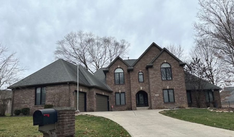 8856 Classic Circle Ct, Indianapolis, IN 46217 - 4 Beds, 4 Bath