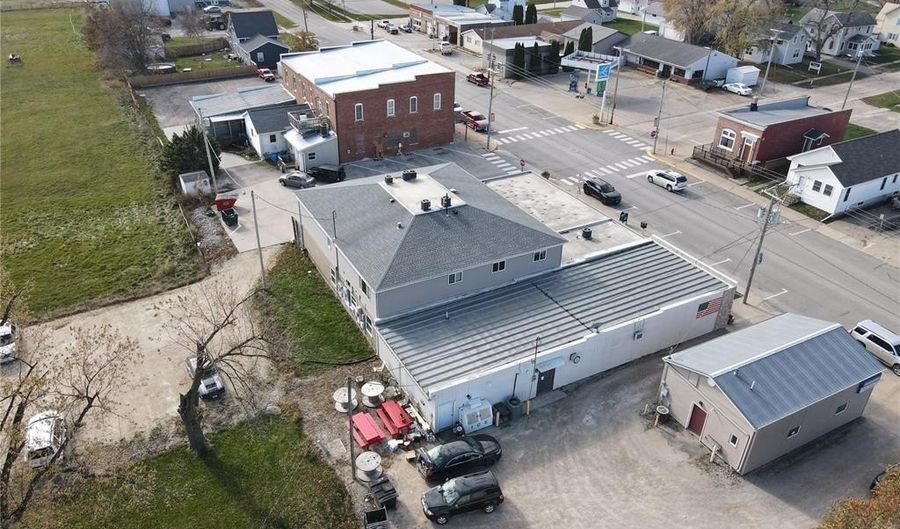 107 N Main Ave, Alburnett, IA 52202 - 0 Beds, 0 Bath