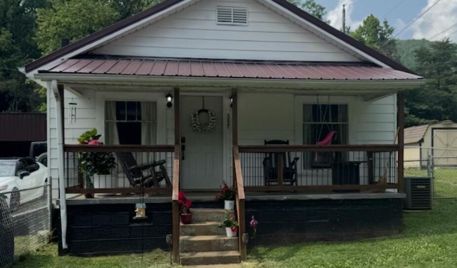 357 Hwy 522, Baxter, KY 40806 - 2 Beds, 1 Bath