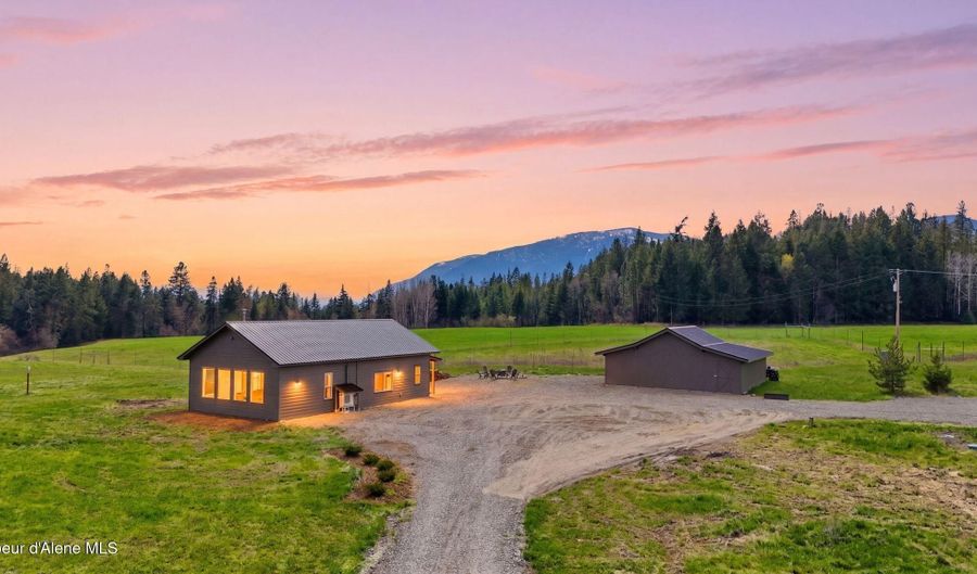 1770 Porthill Loop Rd, Bonners Ferry, ID 83805 - 0 Beds, 1 Bath
