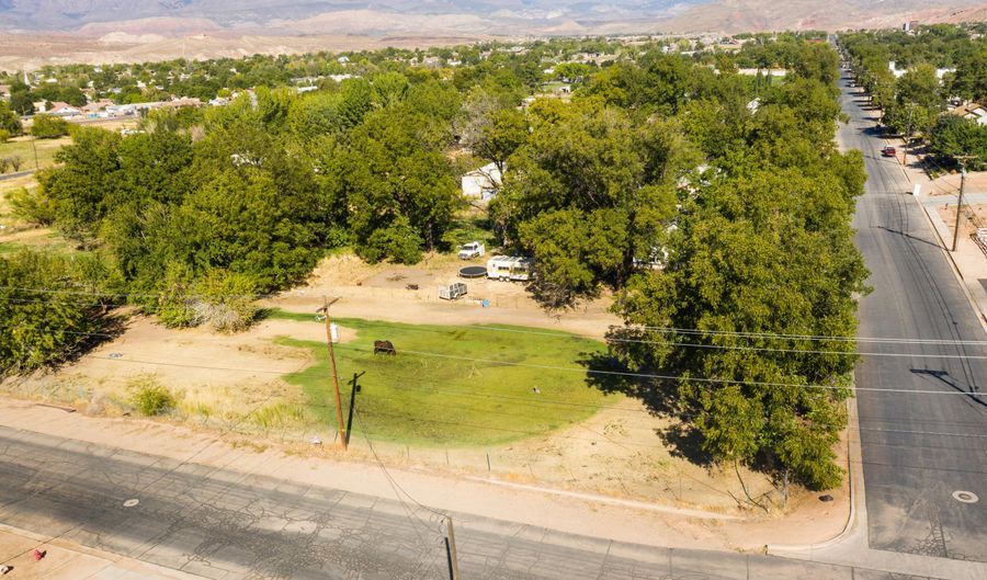 300 S Main St, La Verkin, UT 84745 - 0 Beds, 0 Bath