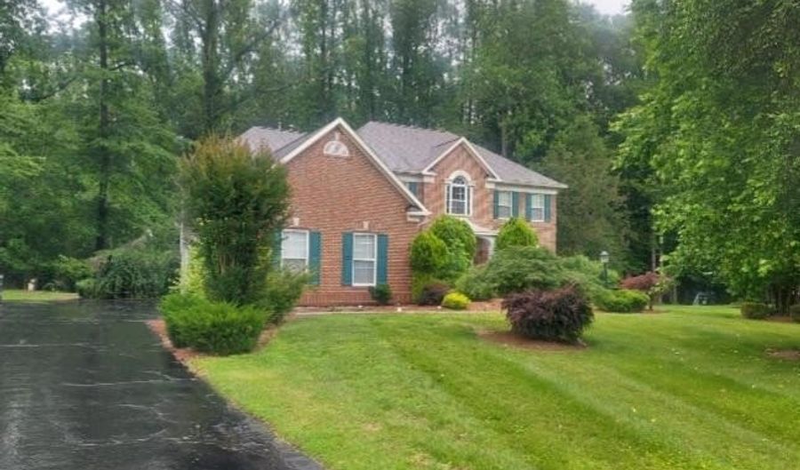 14606 DEWEY RIDGE Ct, Bowie, MD 20721 - 2 Beds, 2 Bath