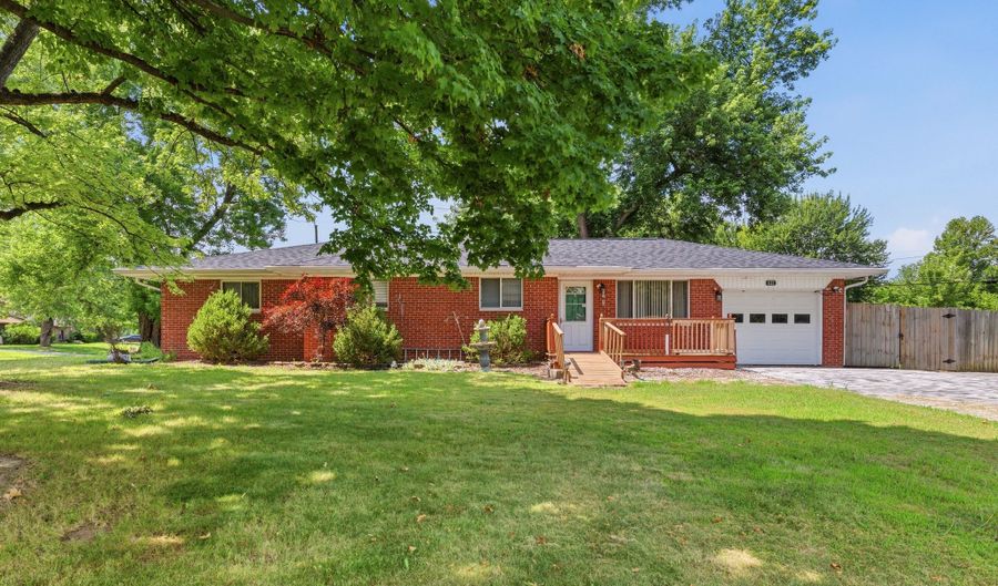 621 Fabyan Rd, Indianapolis, IN 46217 - 4 Beds, 2 Bath