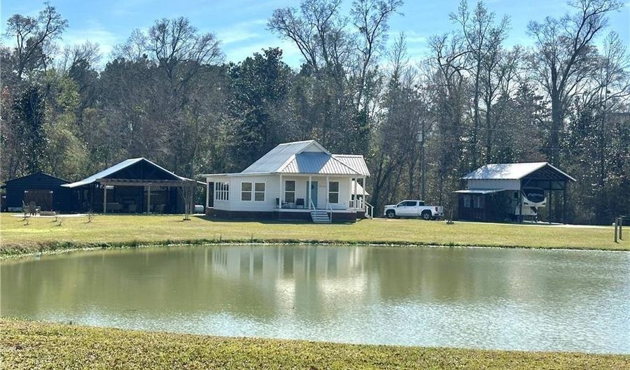 29748 Clinton Threeton Dr, Albany, LA 70711 - 1 Beds, 1 Bath