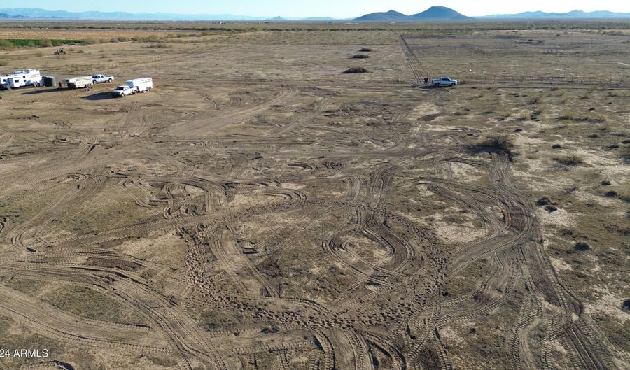 Long Rifle Road -- unit, Aguila, AZ 85320 - 0 Beds, 0 Bath