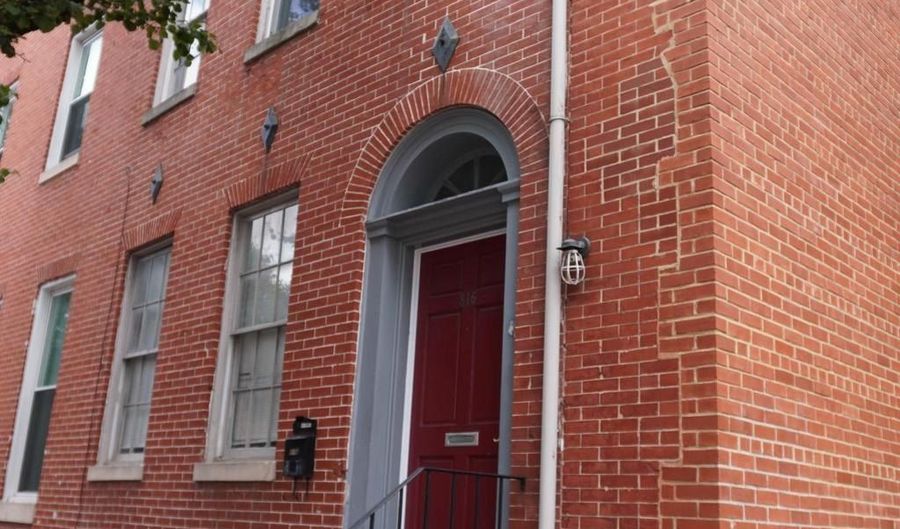 816 W LOMBARD St, Baltimore, MD 21201 - 3 Beds, 3 Bath