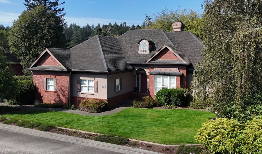 980 BROOKE Ln, Brookings, OR 97415 - 4 Beds, 3 Bath