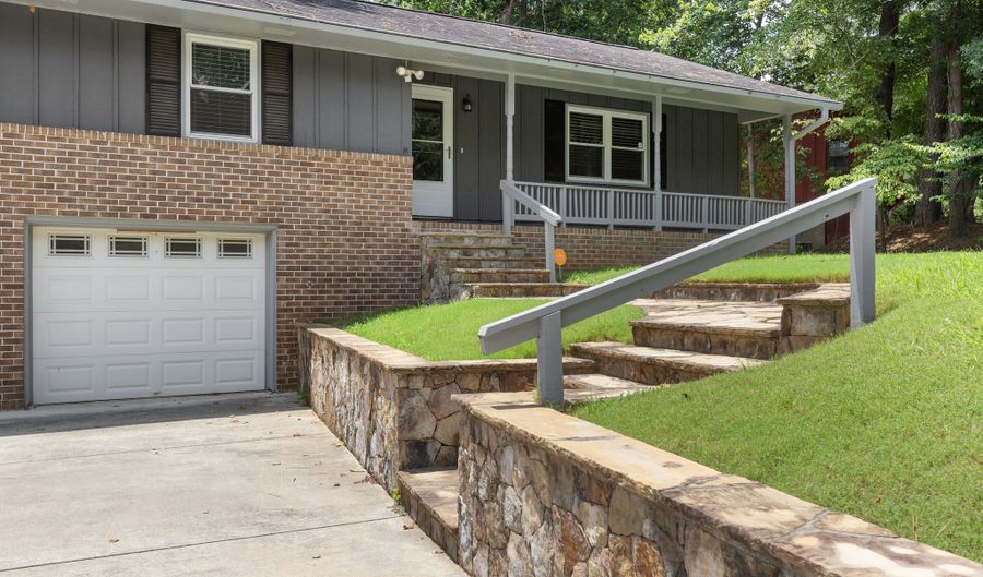 3105 Sumac, Peachtree Corners, GA 30360 - 3 Beds, 2 Bath