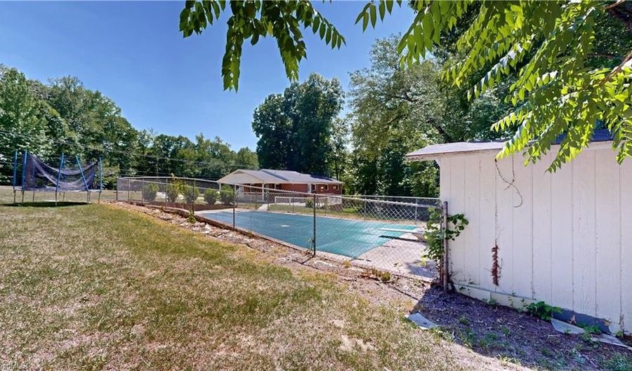 5802 MENDENHALL Rd, Archdale, NC 27263 - 3 Beds, 2 Bath