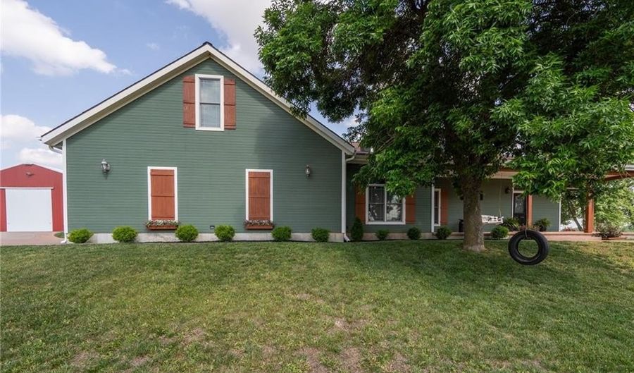 16805 266th Rd, Atchison, KS 66002 - 3 Beds, 4 Bath