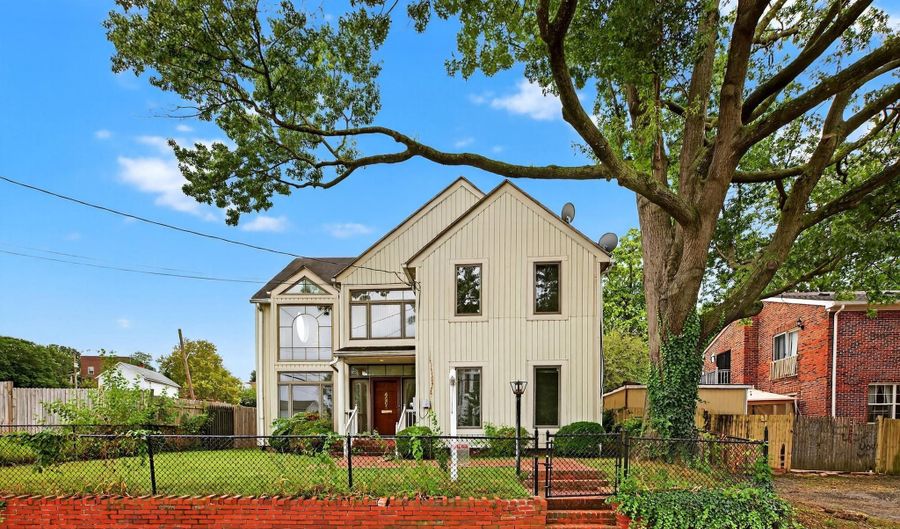 4601 KANE Pl NE, Washington, DC 20019 - 4 Beds, 3 Bath