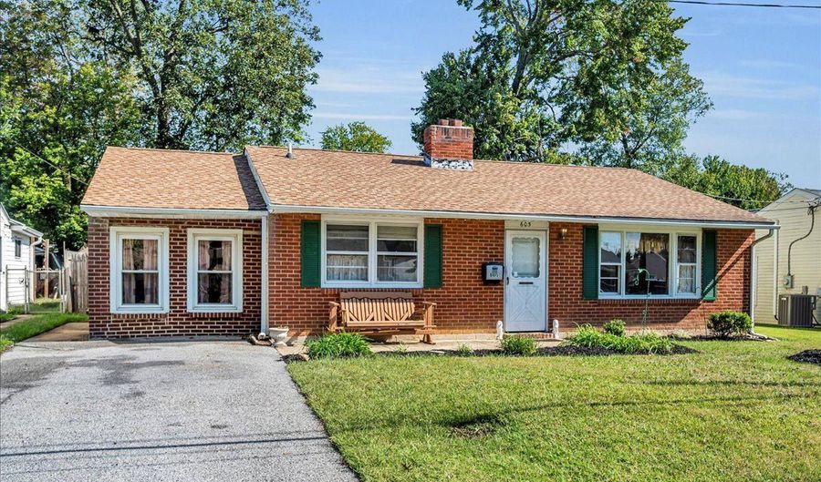 605 DELANCEY Pl, Claymont, DE 19703 - 3 Beds, 1 Bath