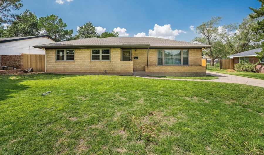 123 N Beverly Dr, Amarillo, TX 79106 - 3 Beds, 2 Bath