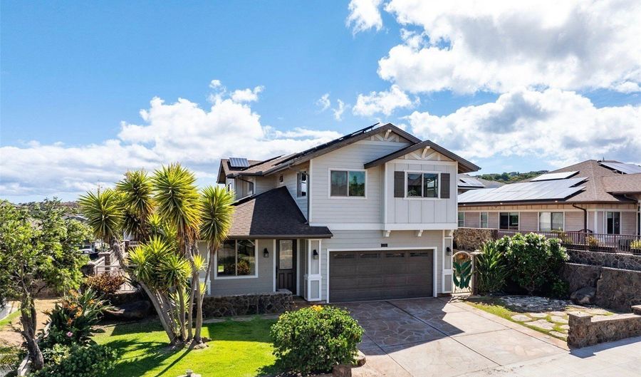 92-698 Welo St, Kapolei, HI 96707 - 5 Beds, 3 Bath