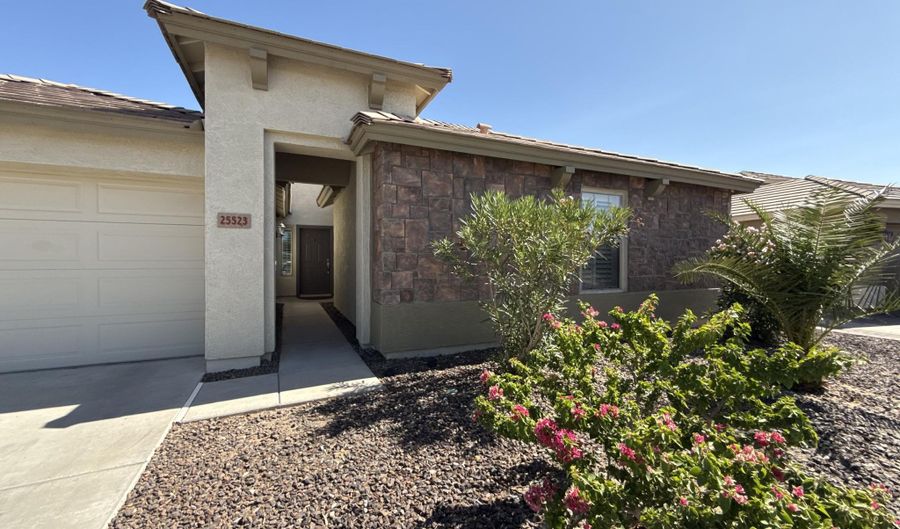 25523 W RIPPLE Rd, Buckeye, AZ 85326 - 5 Beds, 3 Bath