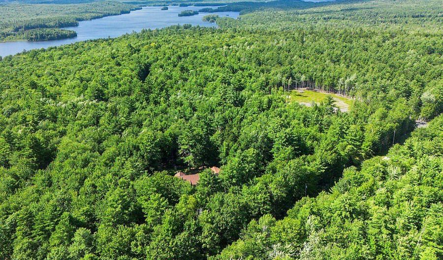 279 Dunn Rd, Belgrade, ME 04917 - 3 Beds, 2 Bath