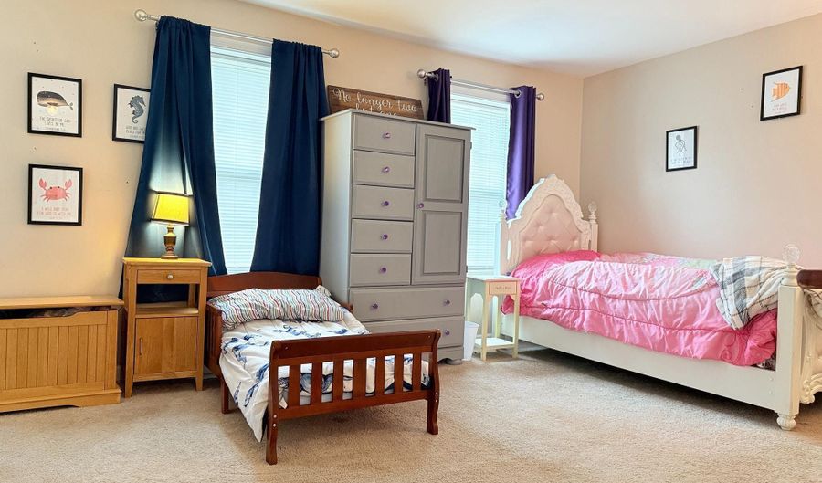 1 W LIBERTY St, Harrington, DE 19952 - 4 Beds, 2 Bath